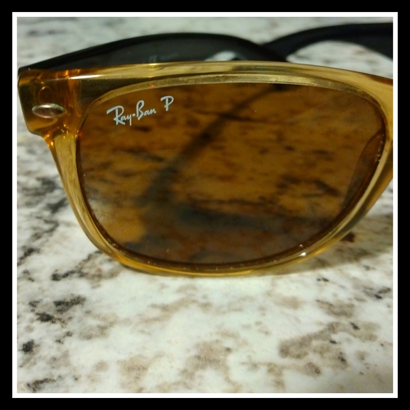 SOLD - Authentic Ray-Ban RB2132 New Wayfarer Bi-Color Sunglasses - Picture 8 of 8